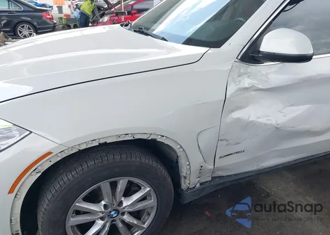 2015 BMW X5 Sdrive35I z USA, uszkodzony, nr VIN 5UXKR2C5XF0H37248